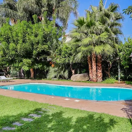 Archirafi Garden Holiday home *